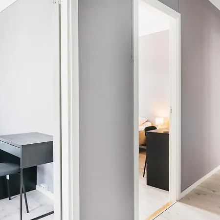 S54 - Private In The Center * Bergen