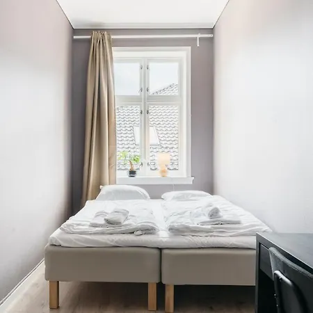 S54 - Private In The Center Bergen