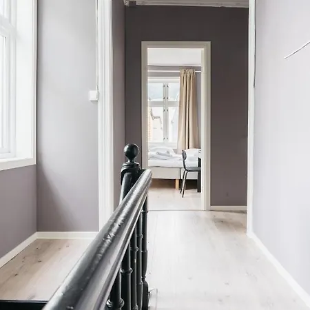 S54 - Private In The Center * Bergen